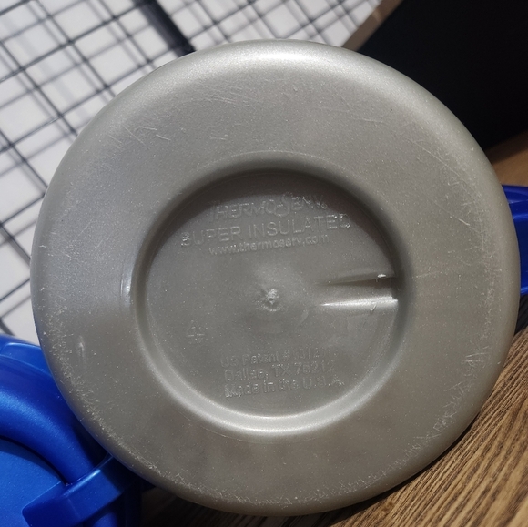 711 Vintage X Mug On The Run, CANADIAN Pair Of 52 Oz Tumblrs - Picture 4 of 6